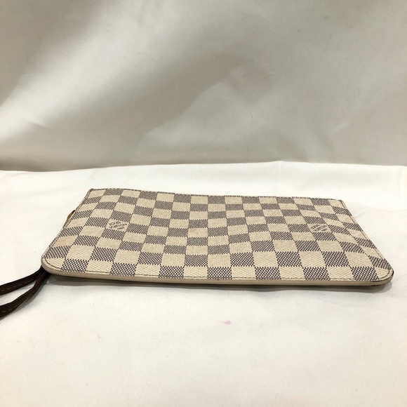 Louis Vuitton Azur Neverfull Pochette Sku#84716 (gently used, inside dirty) - Picture 4 of 12